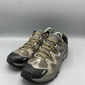 Vasque Mens Hiking Shoes Sz 9.5 Grey Outdoor Sneakers.